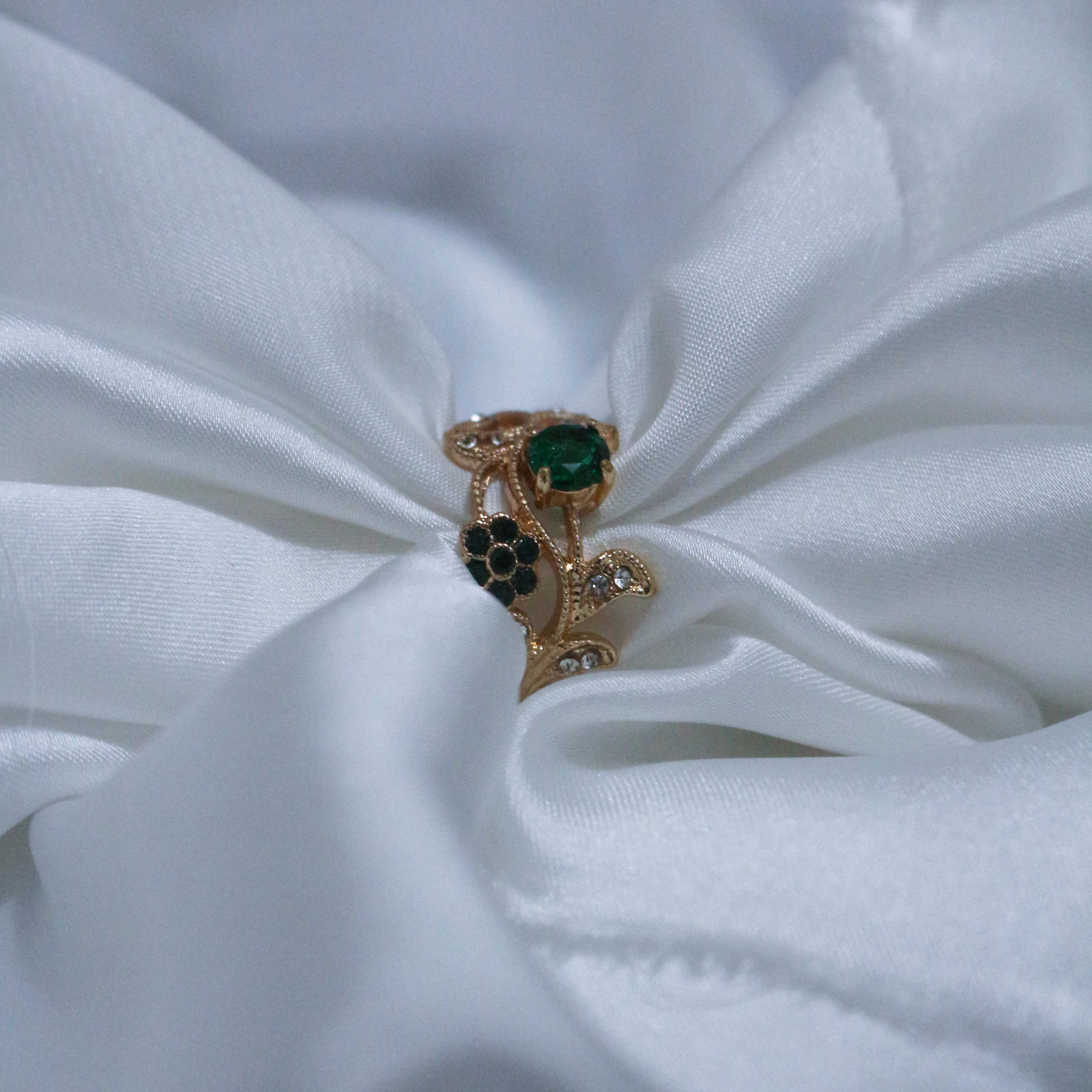 Magic Petal Ring
