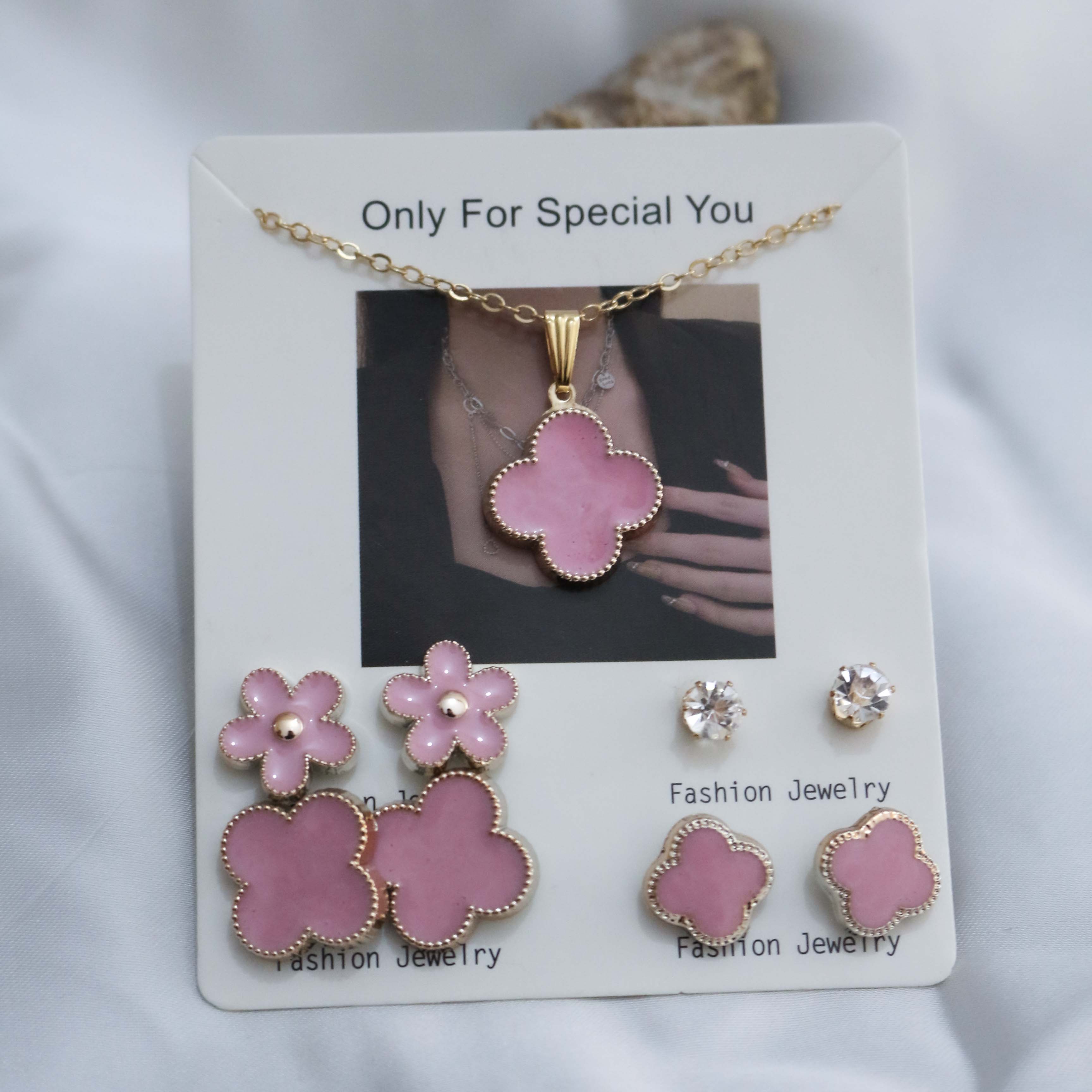 Pink floral jewelry set